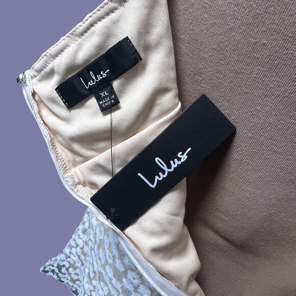 NWT Charmaine White Embroidered Mini Dress Size Medium - Picture 6 of 14